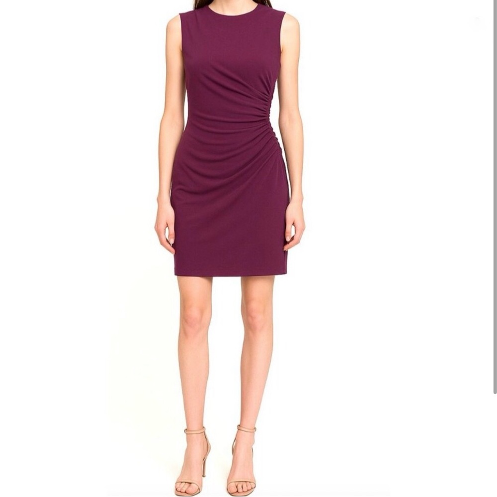 Sleeveless Ruched Sheath Dress in Burgundy